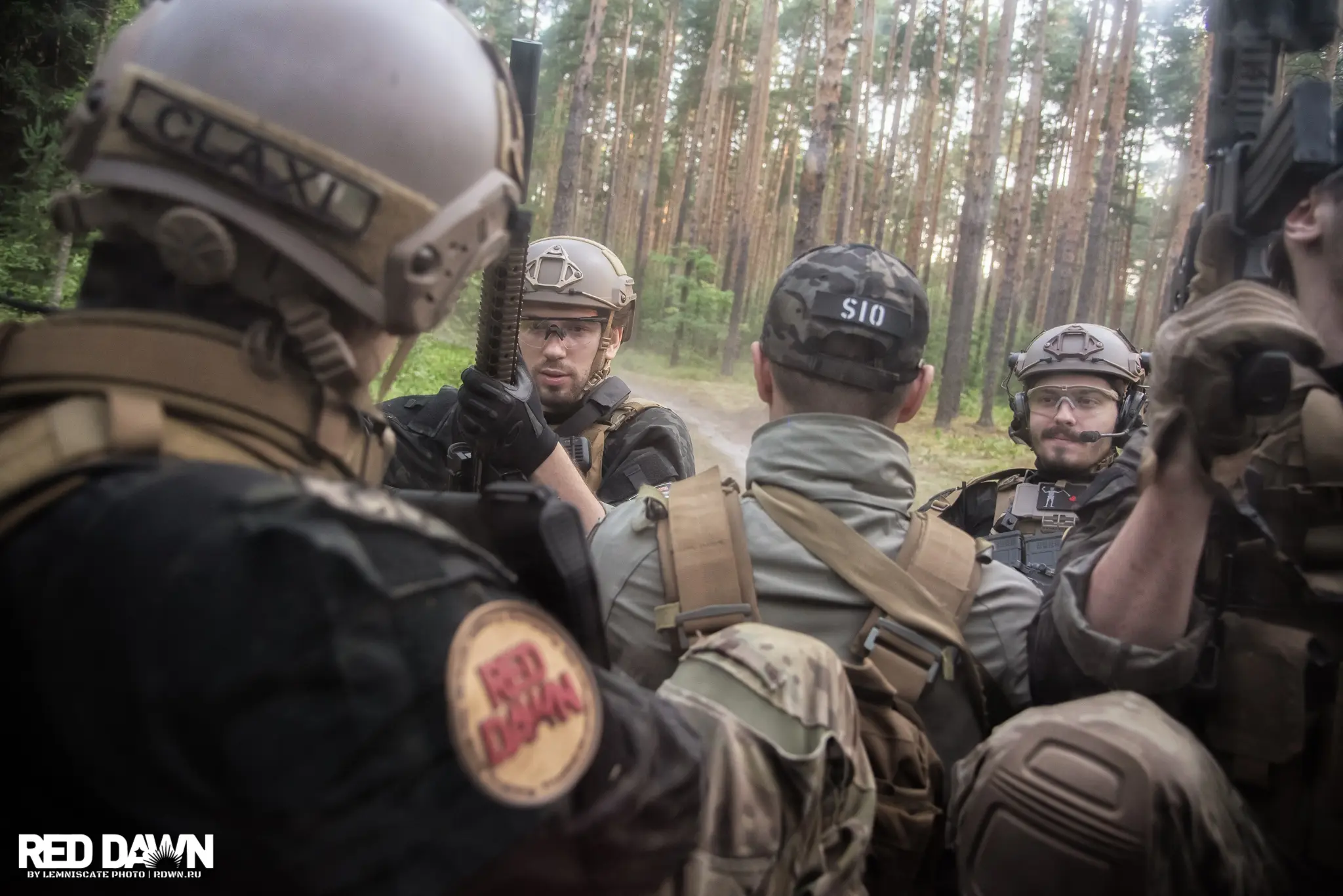 Страйкбольная команда Red Dawn на игре в Москве